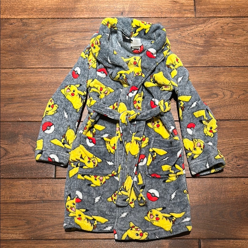 Pokémon Pikachu Patterned Robe